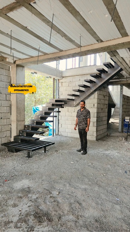 پله دوبلکس معلق محور کنار